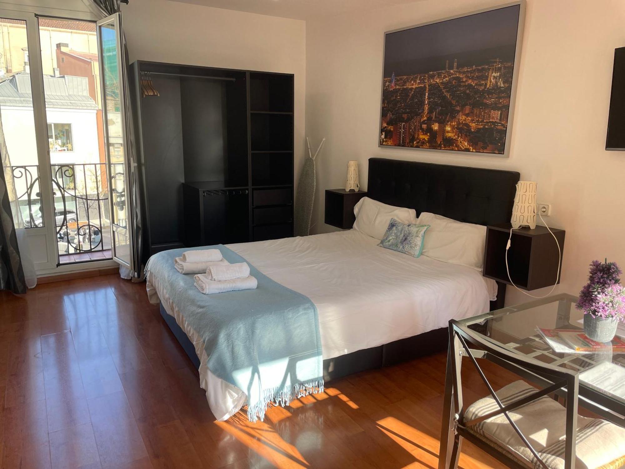 Apartamentos Barcelona - Iberia Exterior photo